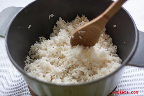 https://www.recetasdesbieta.com/wp-content/uploads/2014/04/arroz-blanco-3.jpg