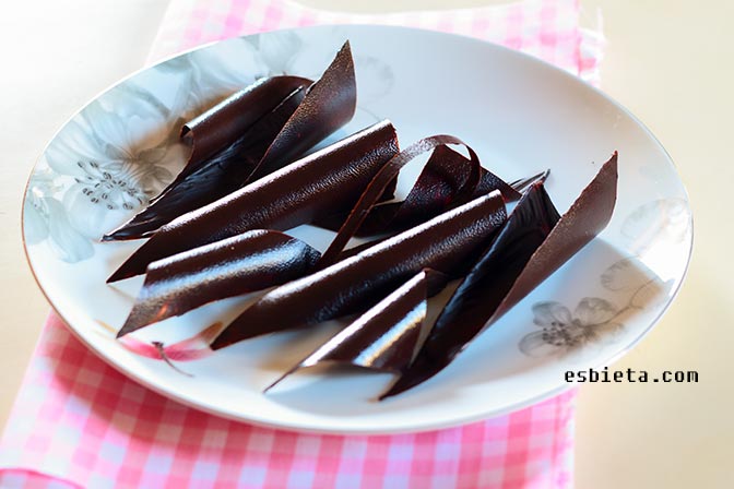 Adornos caseros de chocolate - Recetas de Esbieta