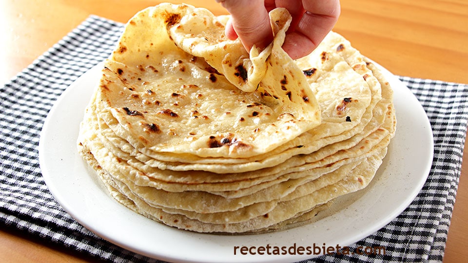 Tortillas de harina, queso y papa ¡extra tiernas! - Recetas de Esbieta